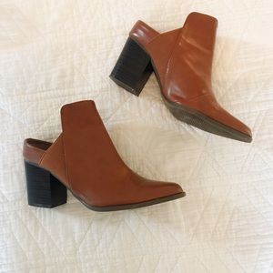 Very Jane slide on Mules